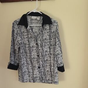 Black and White Patterned Button-Up Shirt, Size L